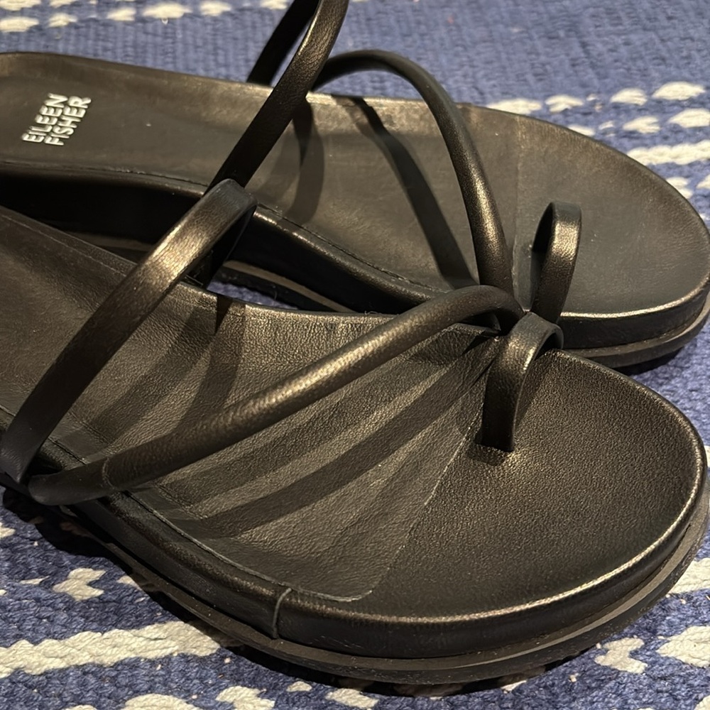 Eileen Fisher black leather Dorado sandals - Picture 4 of 5